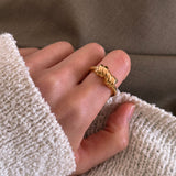 Hailey ring